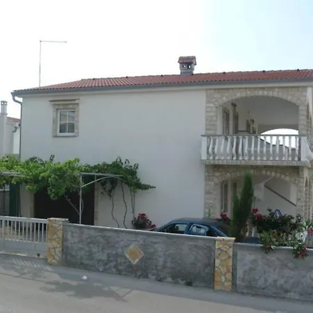 Apartmani Stjepan Veselko Vir Exterior photo
