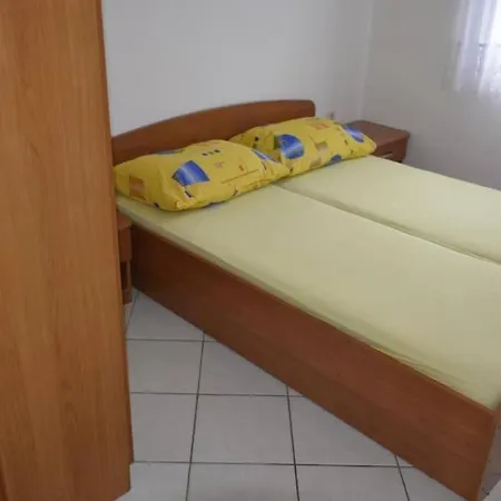 Apartmani Stjepan Veselko Vir Exterior photo