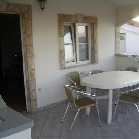 Apartmani Stjepan Veselko Vir Exterior photo