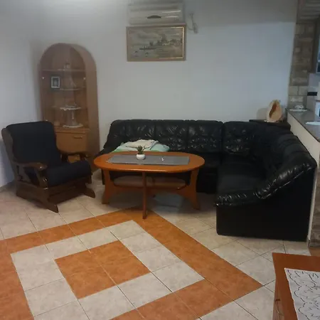 Apartmani Stjepan Veselko Vir Exterior photo